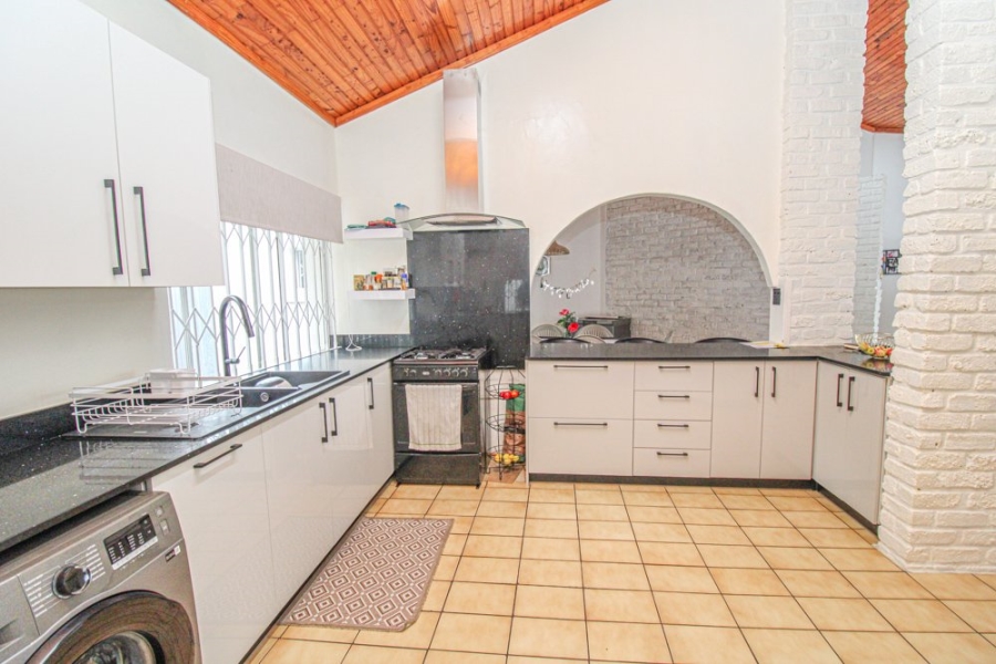 3 Bedroom Property for Sale in Vincent Heights Eastern Cape